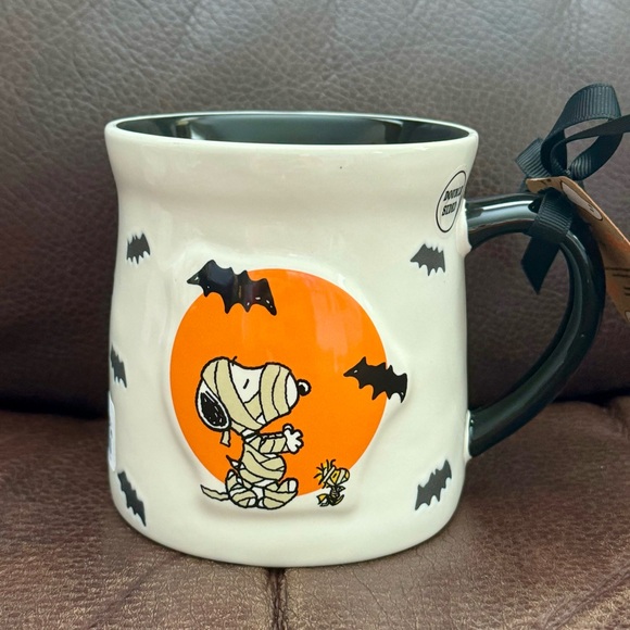 HAPPY HALLOWEEN Snoopy & Woodstock Mummy Mug - Rae Dunn Peanuts Collection - Picture 3 of 7